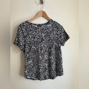 NWT The Limited Short Sleeve Shirt Size M Animal Print Black And White